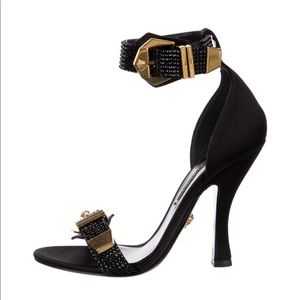 Versace beaded gold accent heels size 35.5/5.5